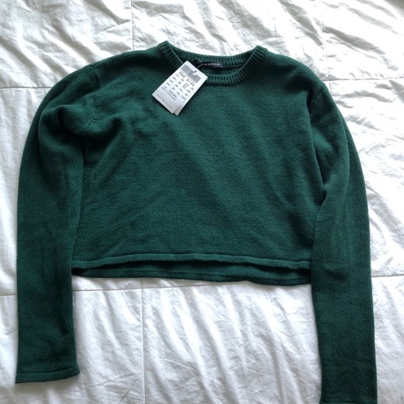 Brandy Melville Francesca Sweater - Picture 4 of 4